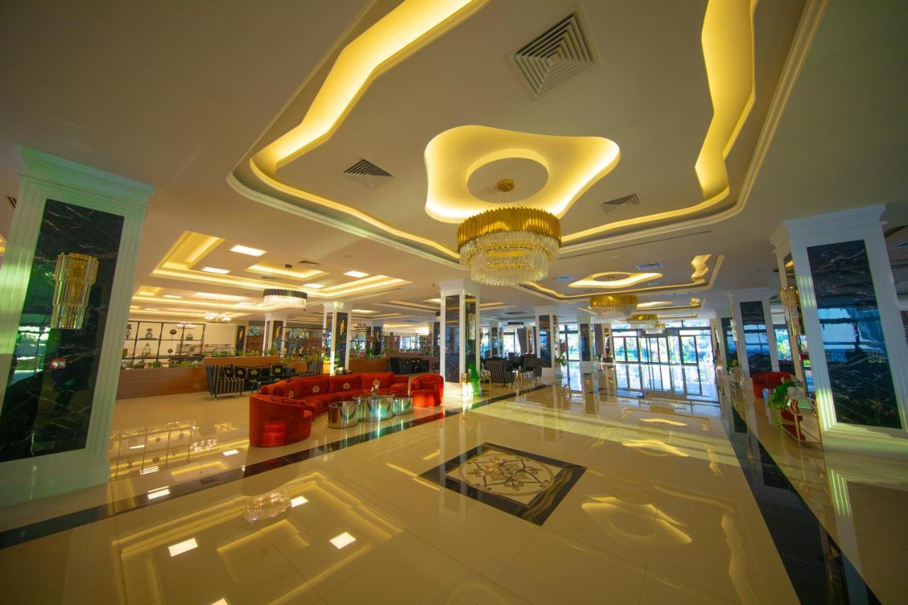 Agios Epiktitos Mc Palace Hotel Spa & Convention מראה חיצוני תמונה