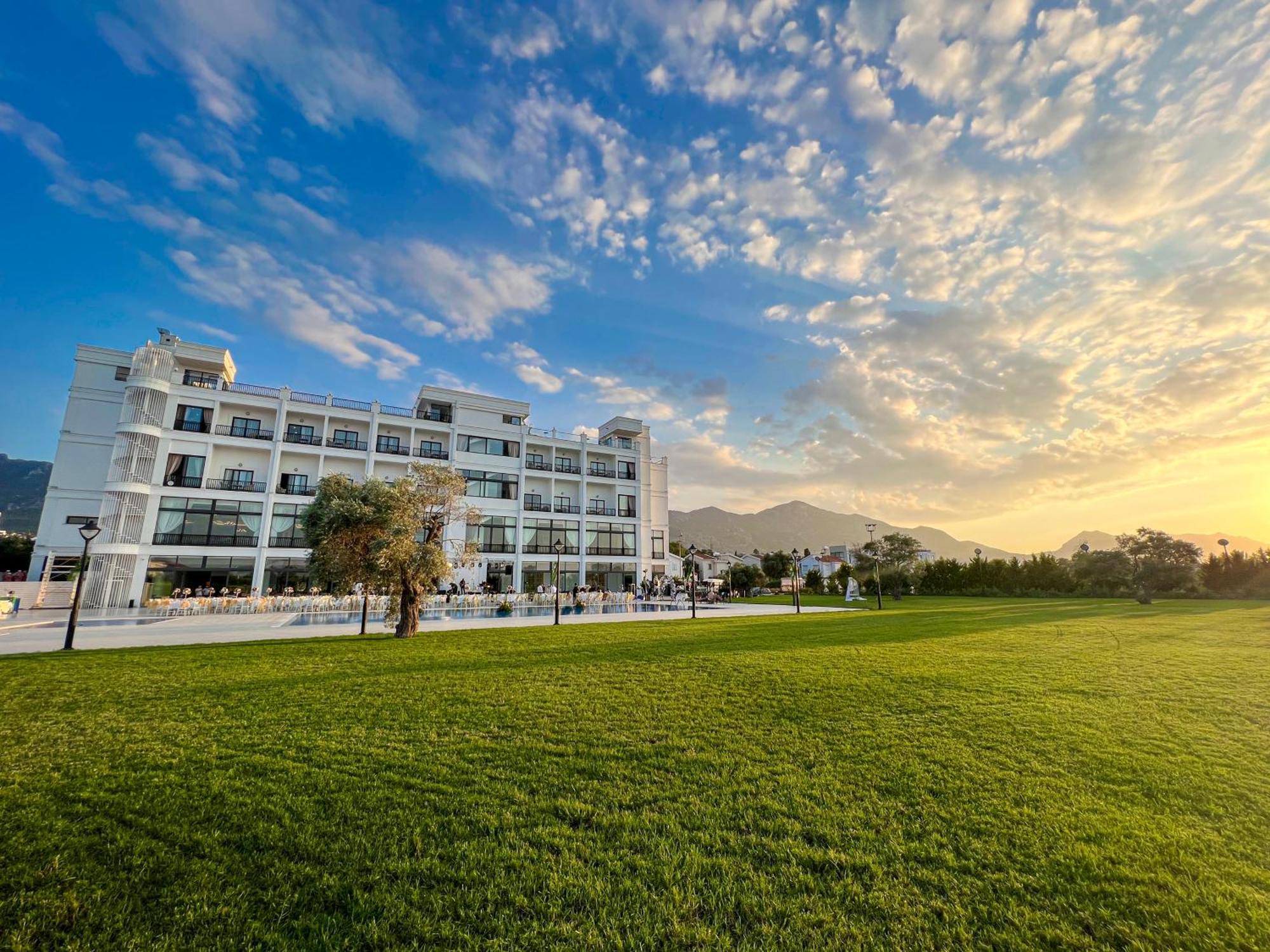 Agios Epiktitos Mc Palace Hotel Spa & Convention מראה חיצוני תמונה