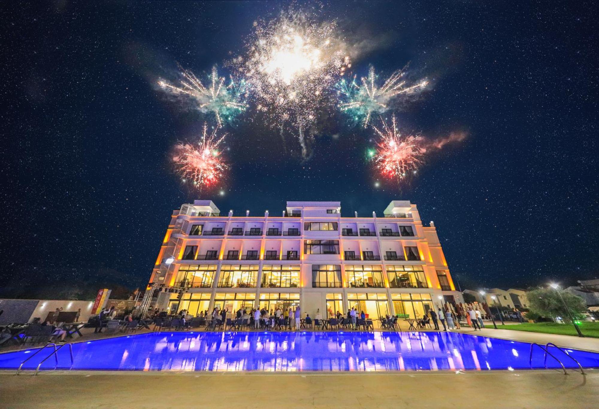 Agios Epiktitos Mc Palace Hotel Spa & Convention מראה חיצוני תמונה